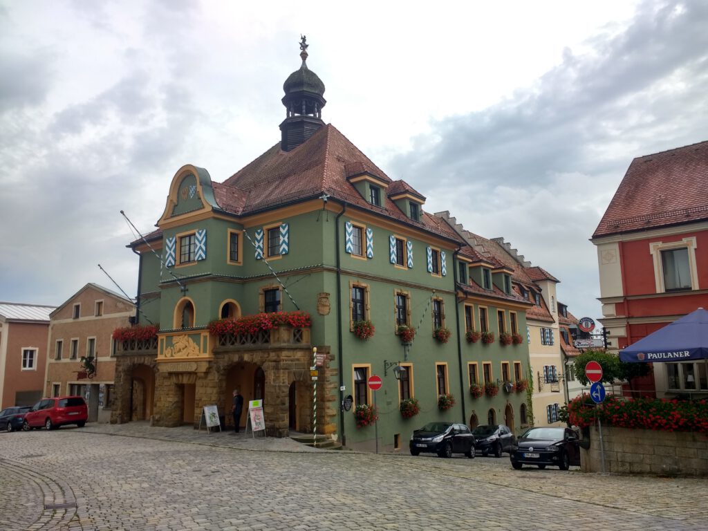 Bürgermeister radelt mit und herzlicher Empfang in In 50